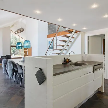 Vakantiehuis Maiti - 300m From The Sea By Interhome *