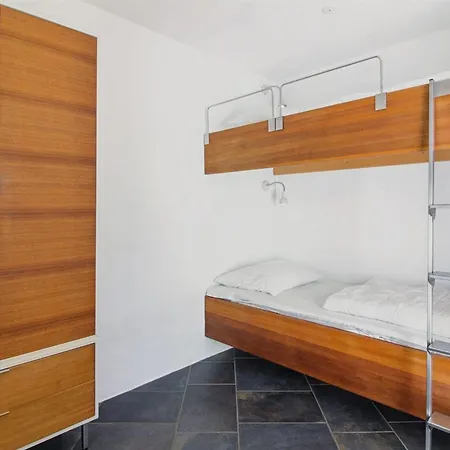 Maiti - 300m From The Sea By Interhome *